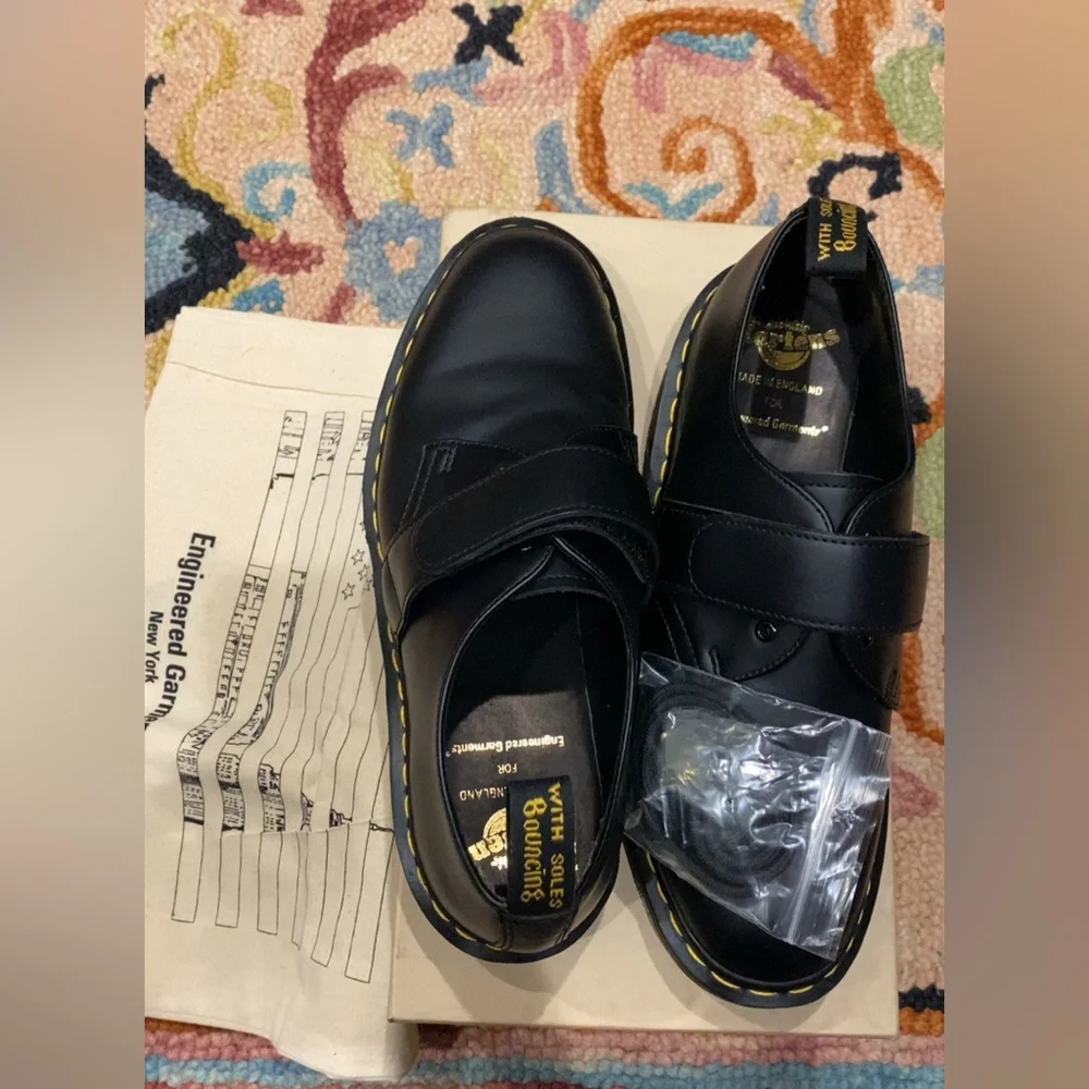 Dr.Martens Velcro Strap Shoe 8 - Picture 8 of 9